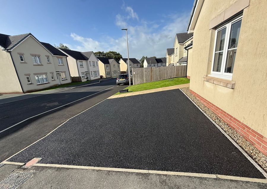 Tarmac Driveway Extension - Clean Contemporary Finish